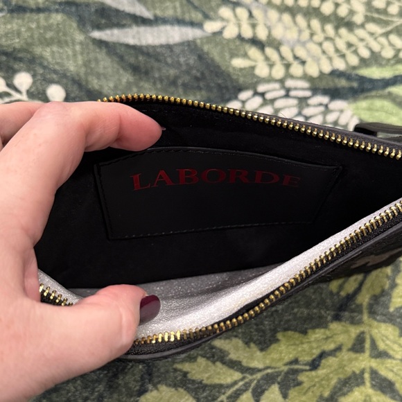 Labored Butterfly Wristlet NWOT - Picture 2 of 3